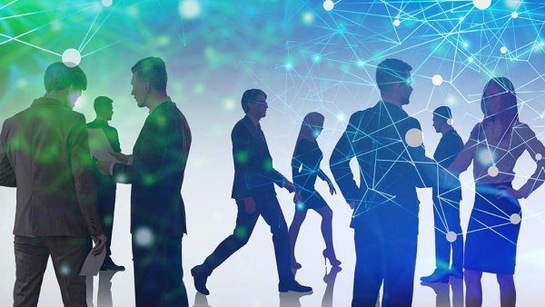 المستثمرون الدوليون وفرص الاستثمار في المؤسسات الوطنية